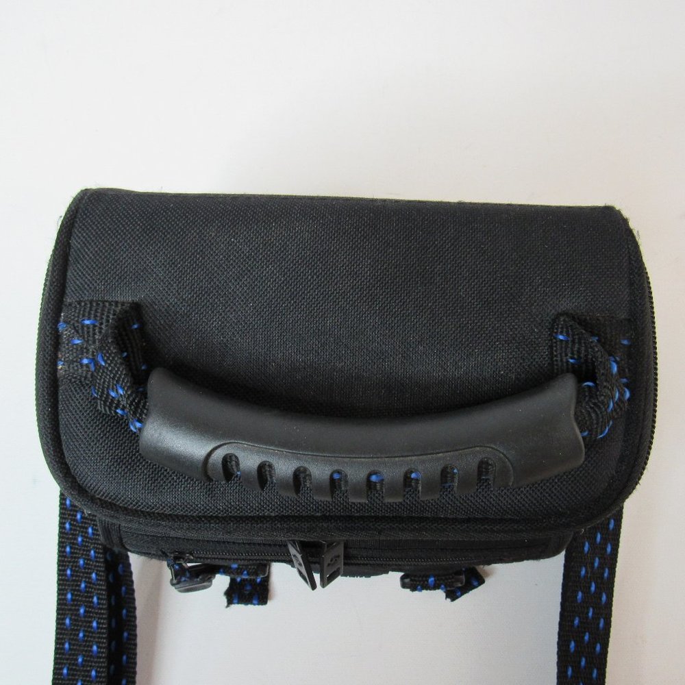 Samsonite Camera/Camcorder Carry Bag with Adjustable Strap - Picture 11 of 15